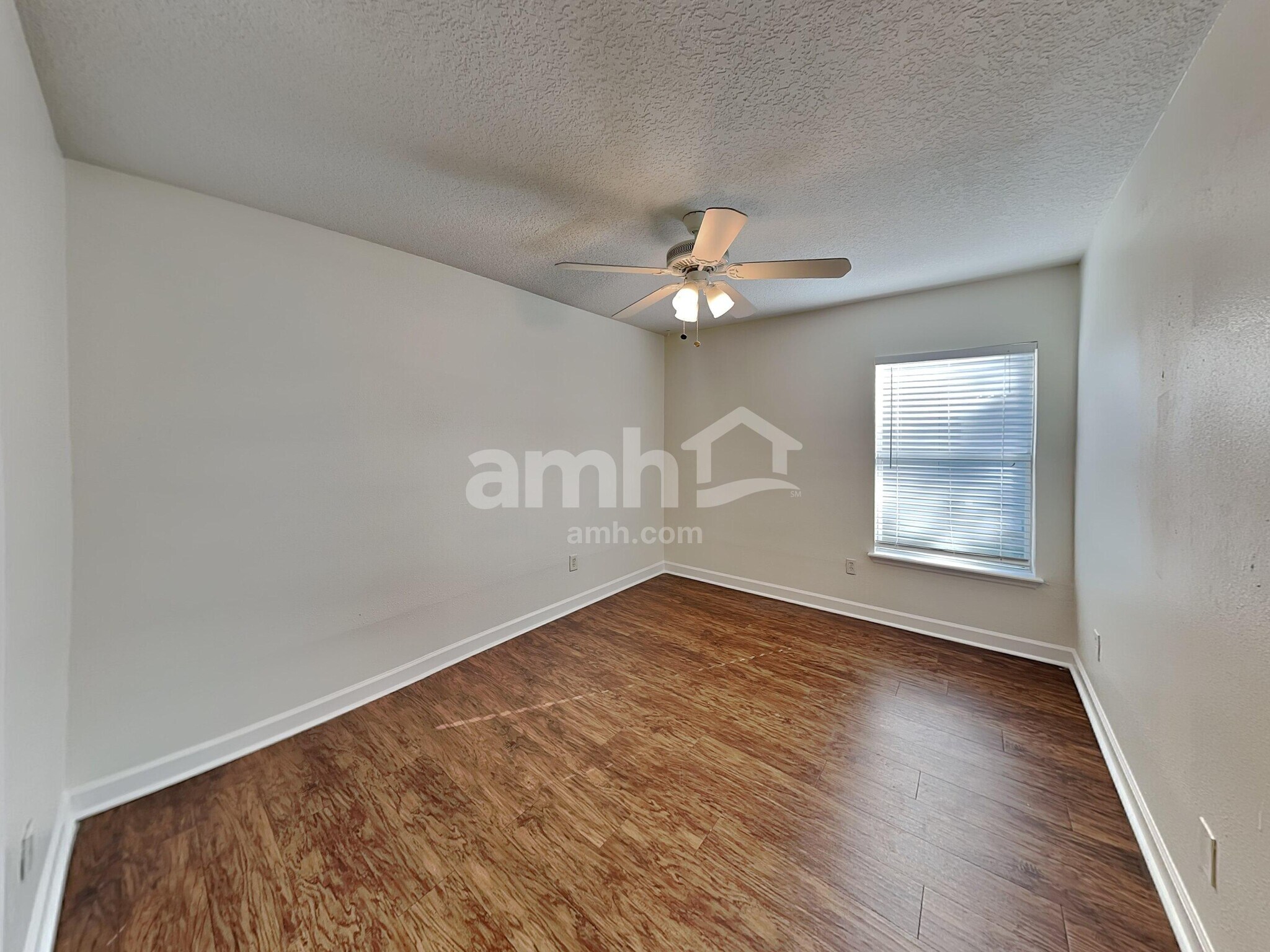 Building Photo - 2476 Winchester Ln