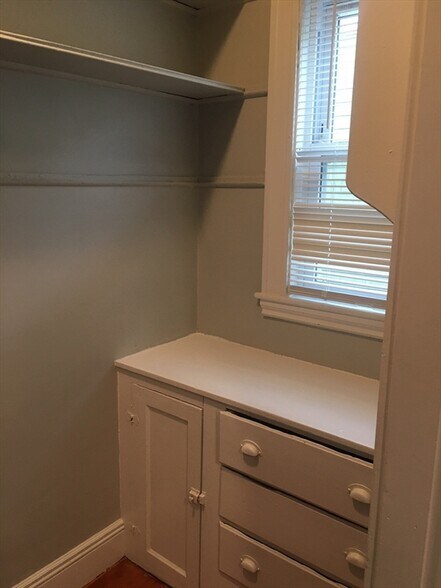 Building Photo - 7 Weld Hill St