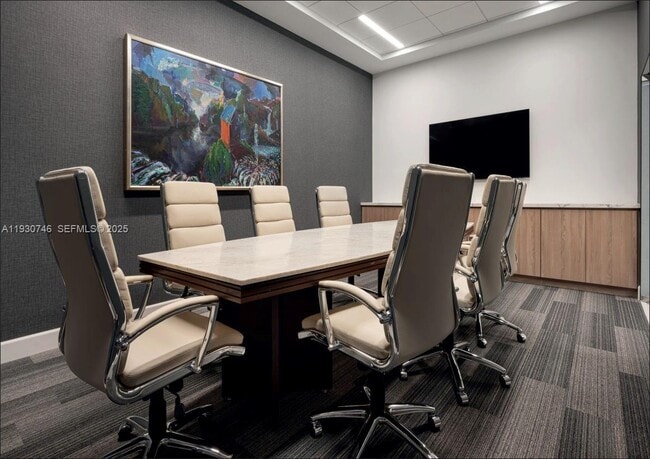 Building Photo - 888 Brickell Key Dr