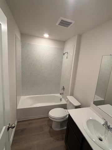 Building Photo - 217 Greenshade Ln