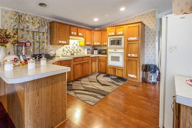 Building Photo - 8623 Farm to Market 1960 Bypass Rd W