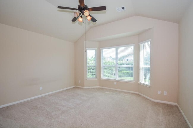 Building Photo - 6411 Edinburgh Ct