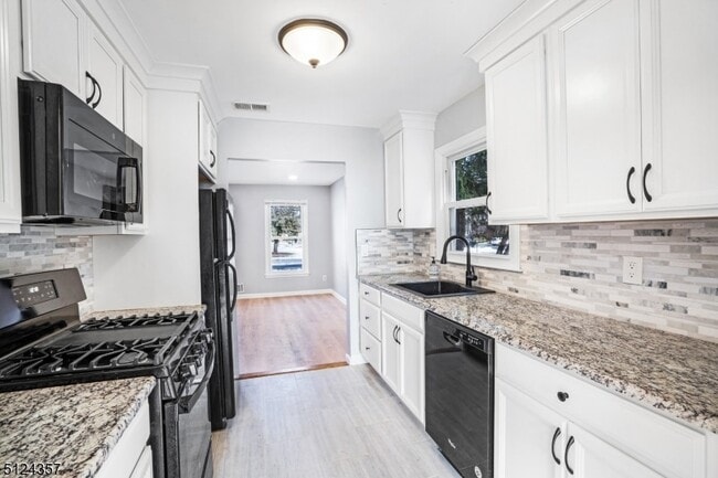 Building Photo - 1 Tempe Wick Rd