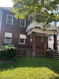 Building Photo - 15340 Yorick Ave
