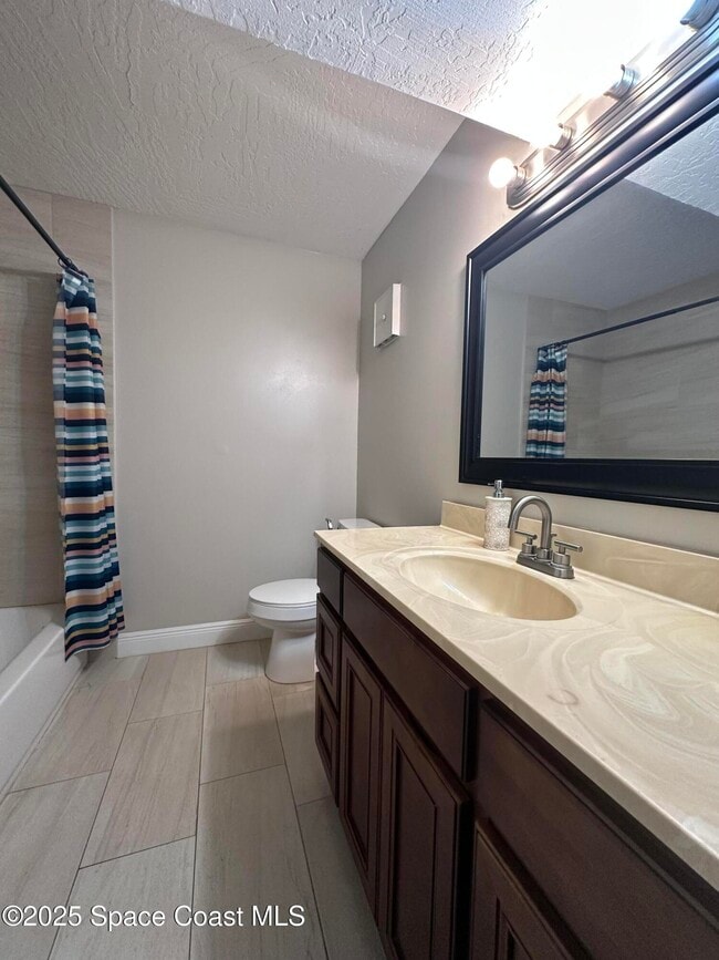 Building Photo - 2190 Forest Knoll Dr NE