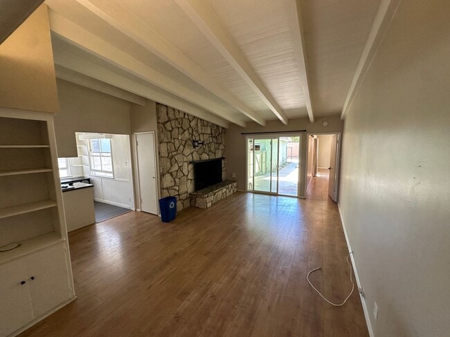 Building Photo - Home in North Kentwood Neighborhood of Wes...