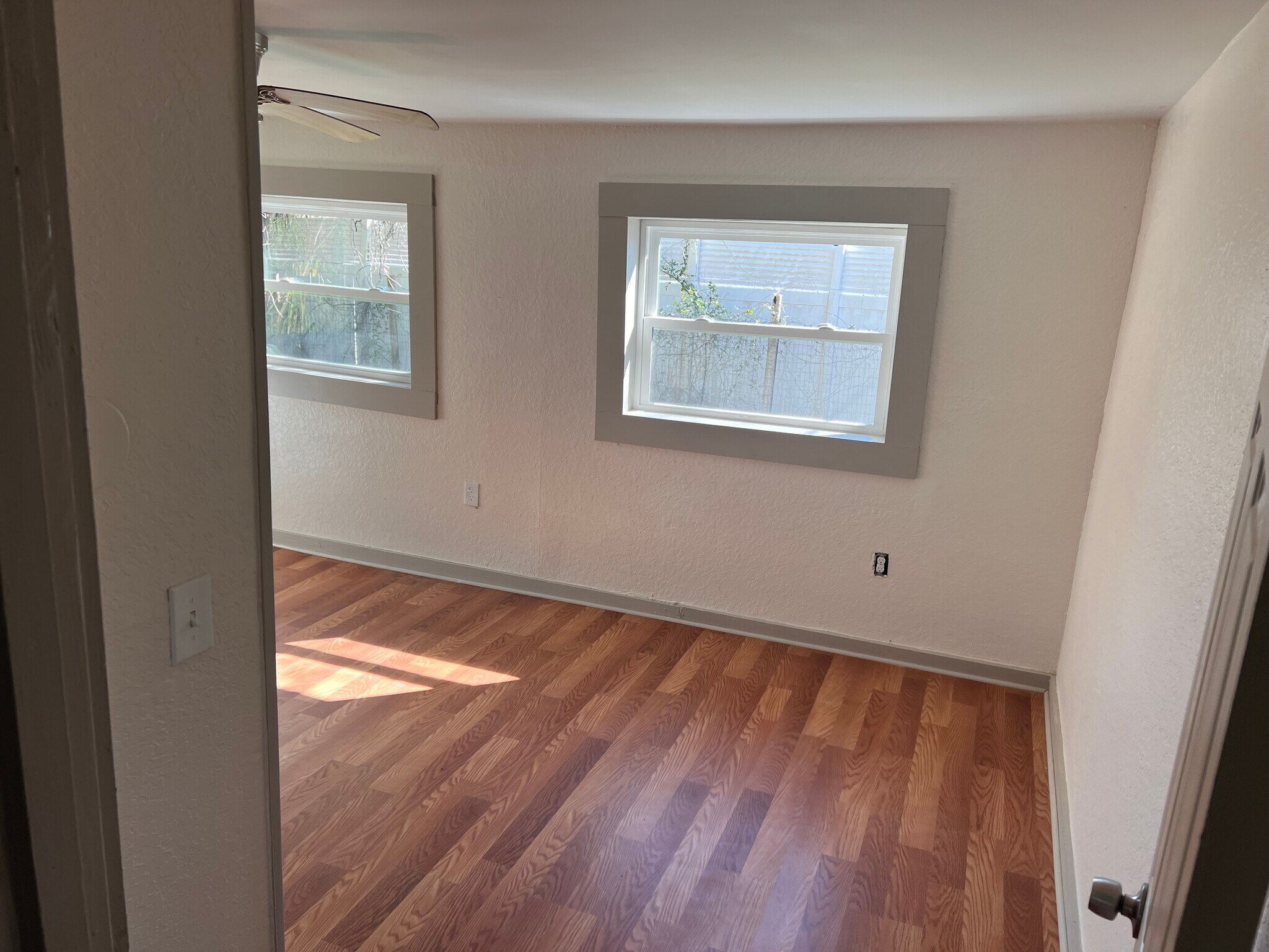 MASTER BEDROOM - 2821 W 11th St