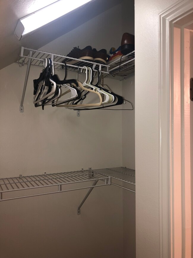 Building Photo - 7901 Williams Dr