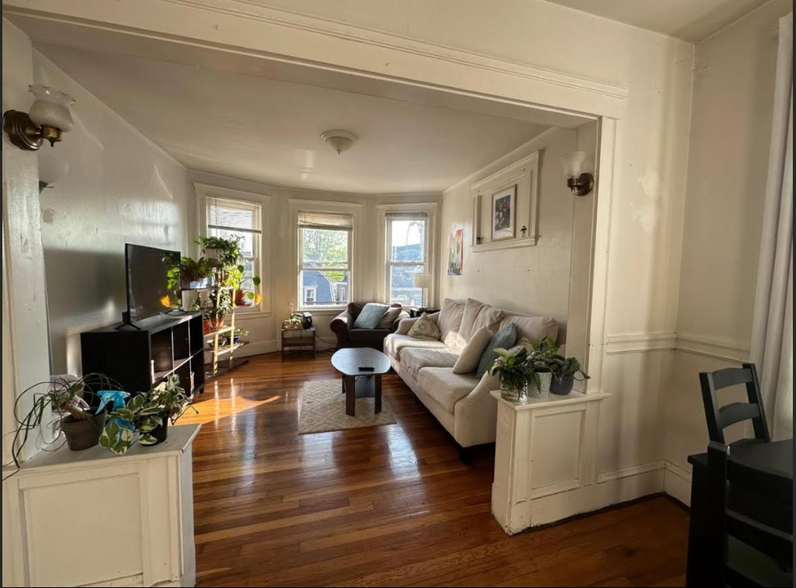 Primary Photo - 225 Summer St