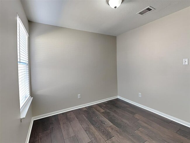 Building Photo - 7127 Acacia Ln