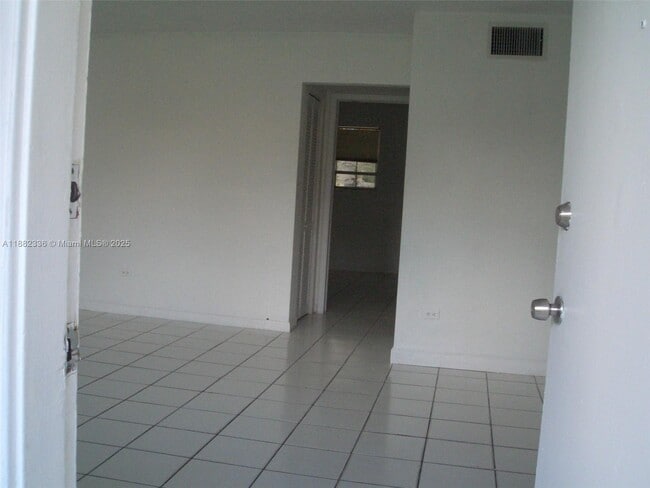 Primary Photo - 9760 SW 184th St
