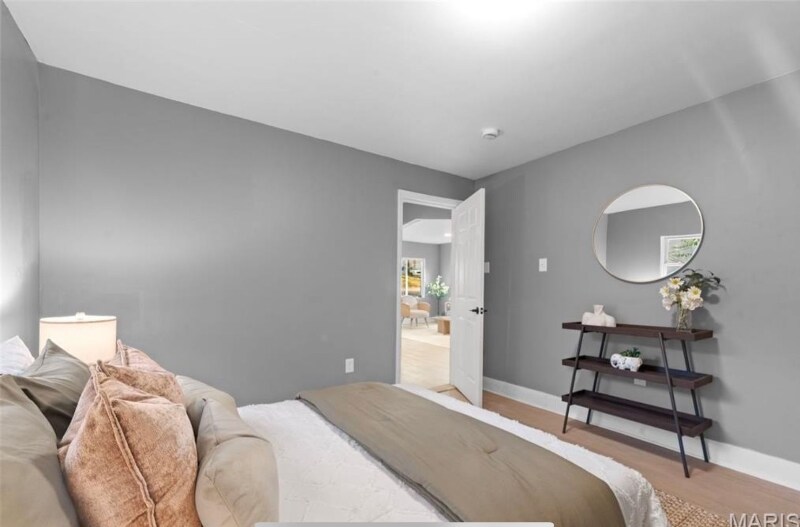 Building Photo - 3221 Suncrest Ave