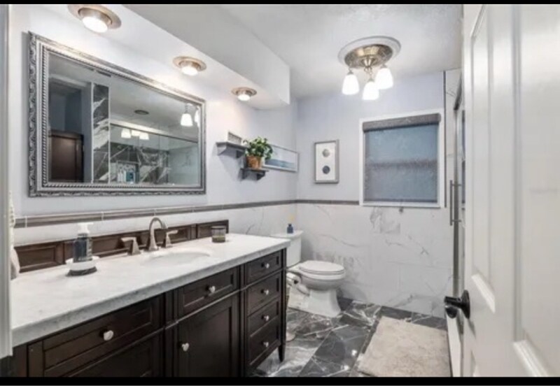 Building Photo - 4100 SW 86th Terrace