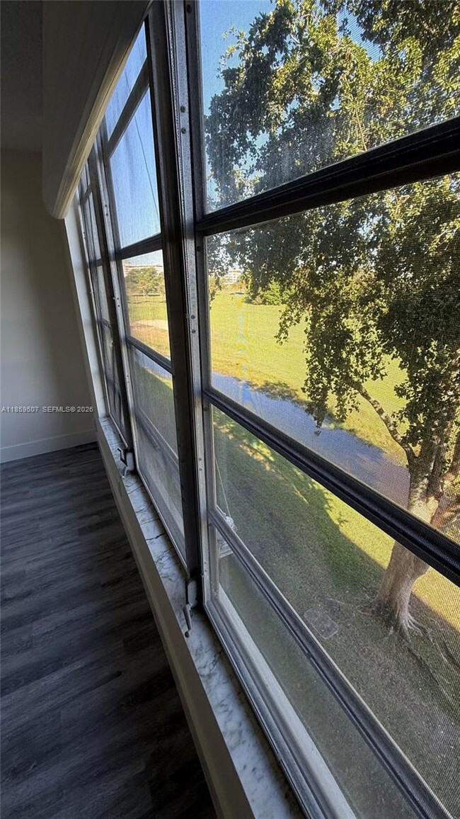 Building Photo - 2671 S Course Dr