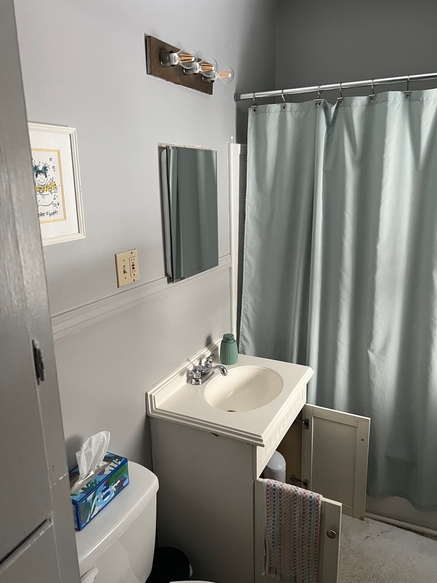 Bathroom - 60 N Willard St