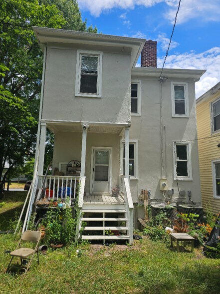Building Photo - 2312 3rd Ave