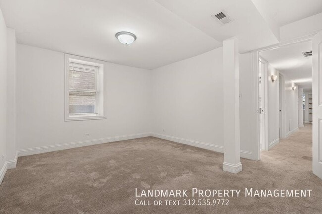 Building Photo - 3706 S Paulina St