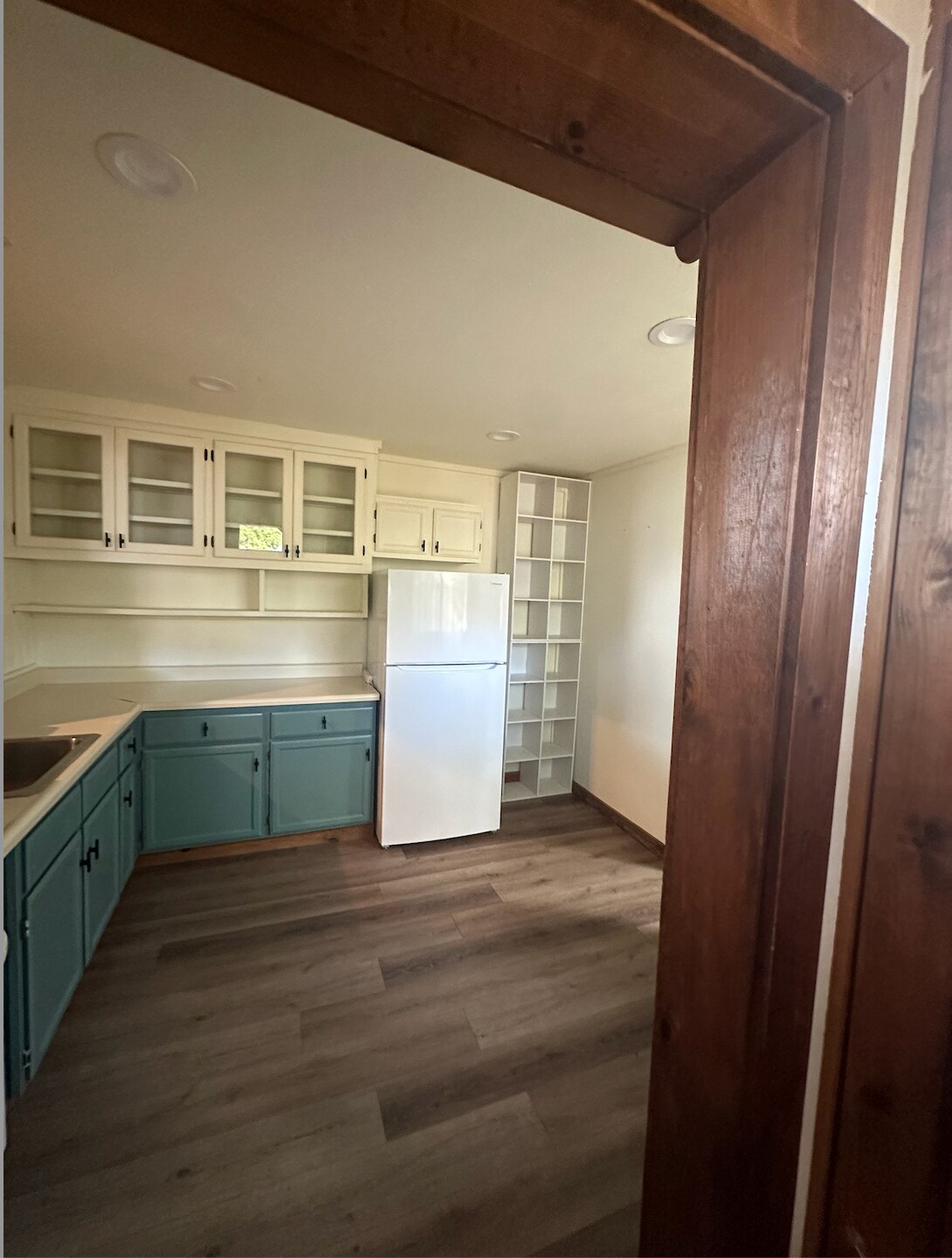 Building Photo - 472 Freear Dr