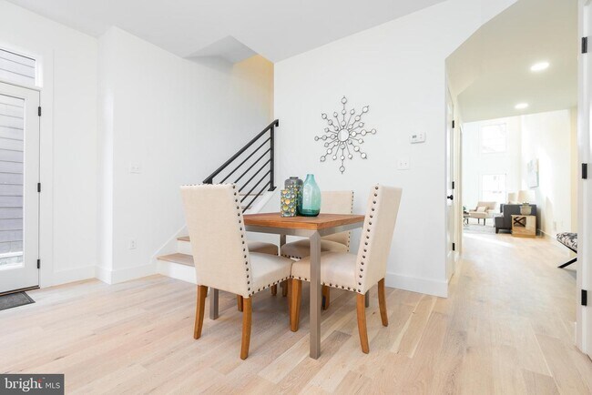 Building Photo - 309 N Patrick St