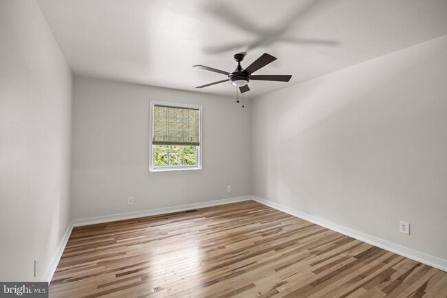 Building Photo - 13 Wisina Ct