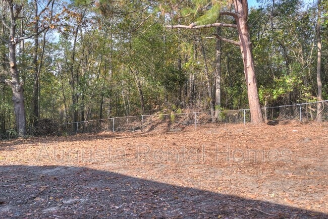 Building Photo - 3110 Arcadia Dr