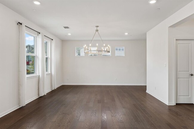 Building Photo - 5208 Watusi Bend