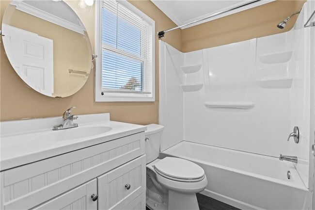 Building Photo - 159 Walnut St NW