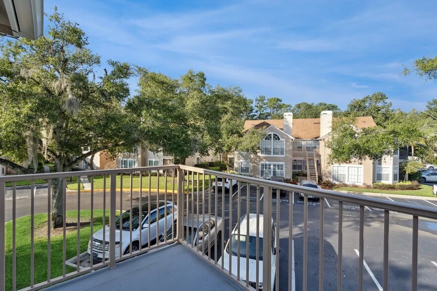 Building Photo - 682 Youngstown Pky