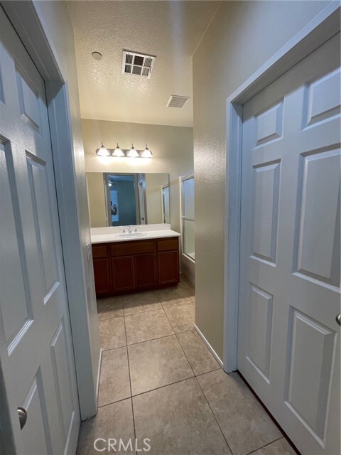 Building Photo - 8161 Garden Gate St