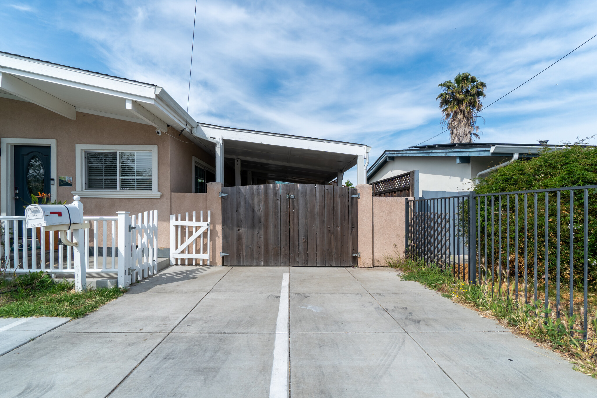 Building Photo - 231 Laumer Ave