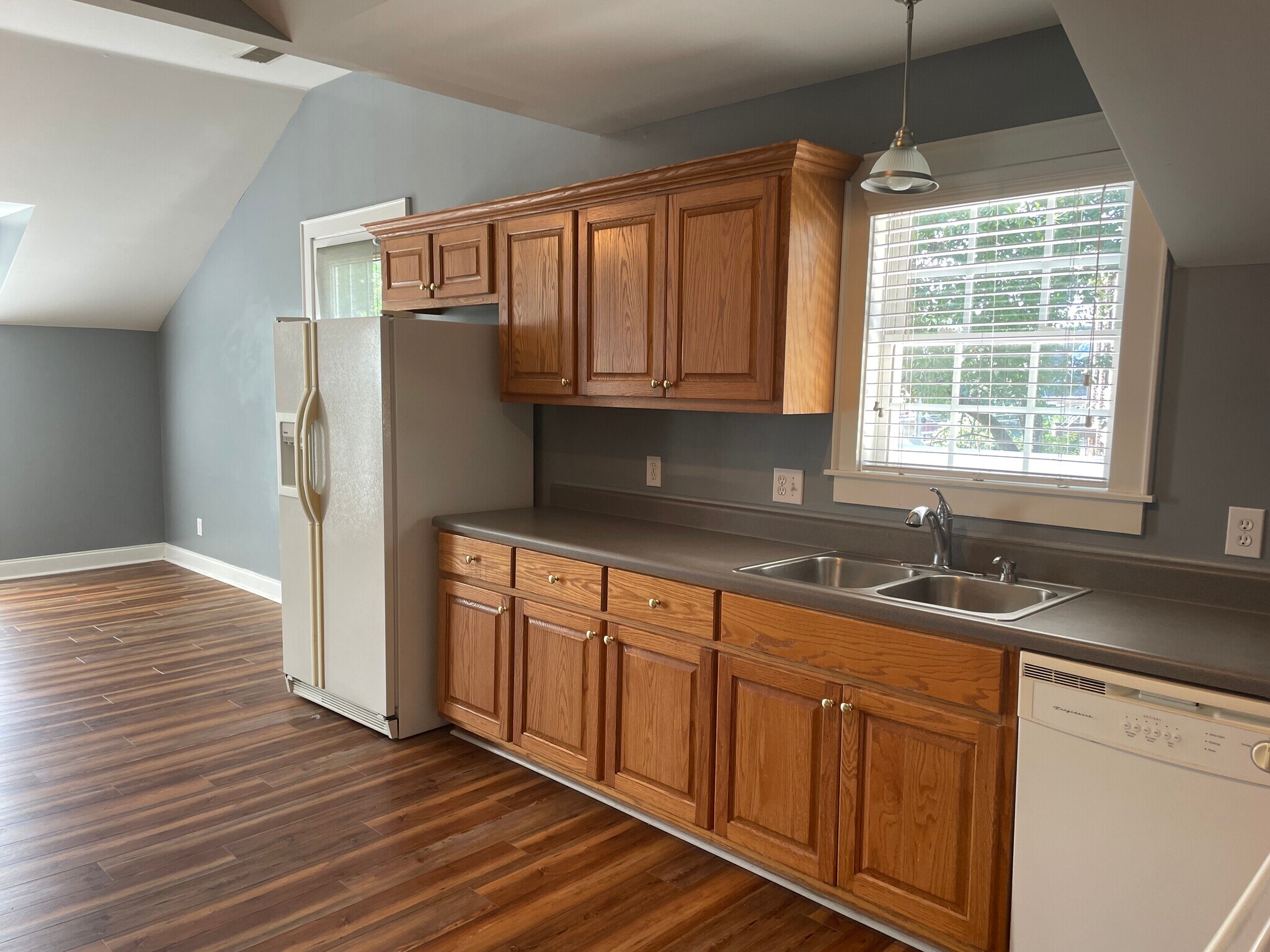 Building Photo - 2027 S Milledge Ave