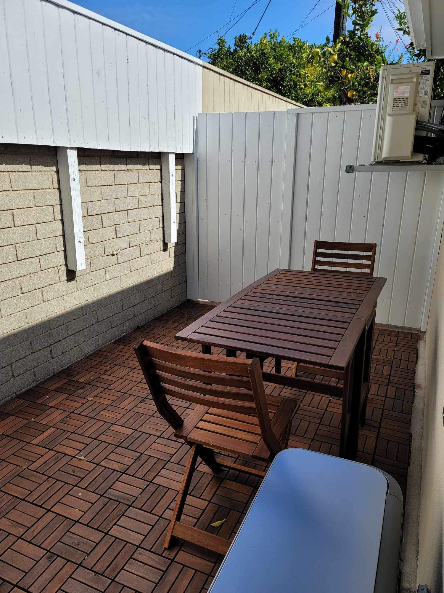 Building Photo - 825 Calle de Arboles