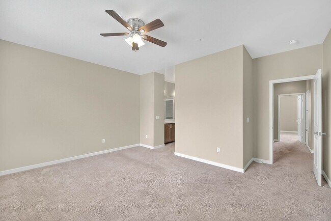 Building Photo - 741 Sawyer Pl
