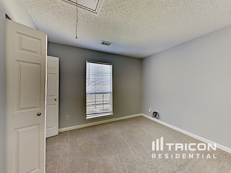 Building Photo - 6276 Marbut Farms Ln