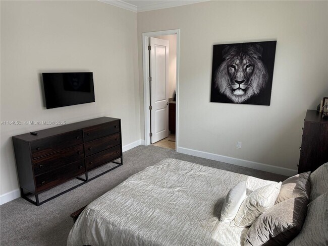 Building Photo - 14814 Wildwood Cir