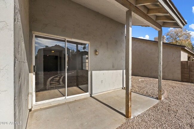 Building Photo - 1811 S 39th St