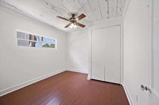 Building Photo - 301 Central Dr