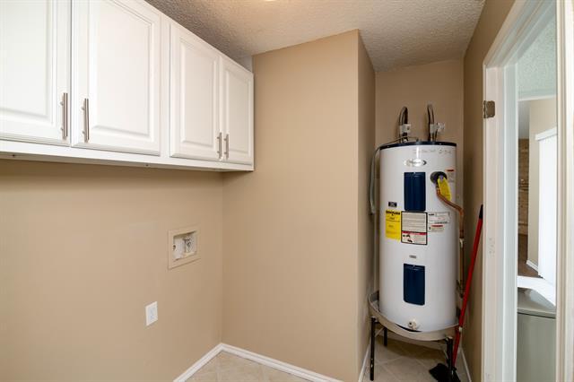 Building Photo - 800 Shady Ln