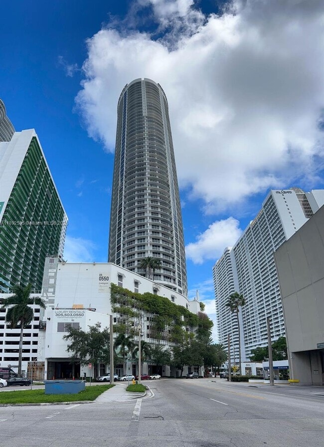 Building Photo - 1750 N Bayshore Dr