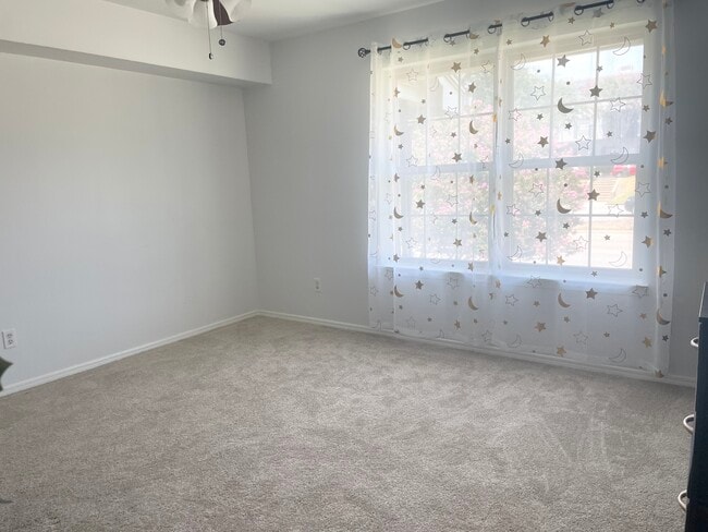 Building Photo - 7718 Royal Ln