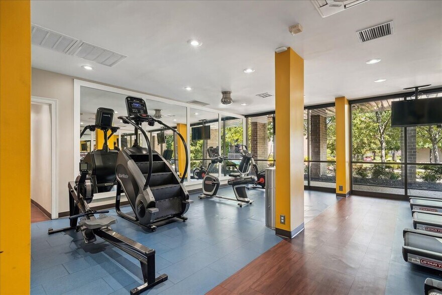 Building Photo - 60 S Van Dorn St