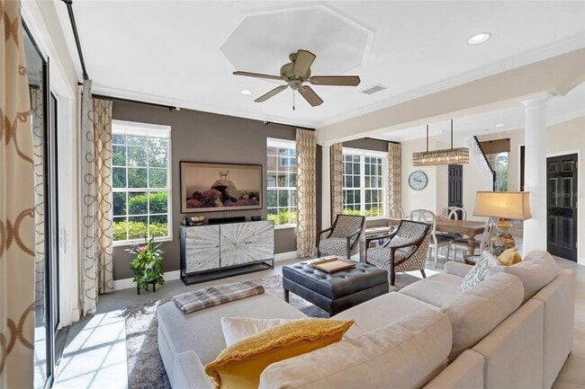 Building Photo - 8204 Villa Grande Ct