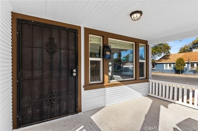 Building Photo - 77 E Main St