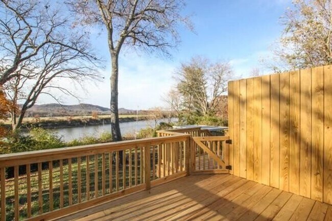 Building Photo - COMING SOON! Nashville! View the river from your back deck!