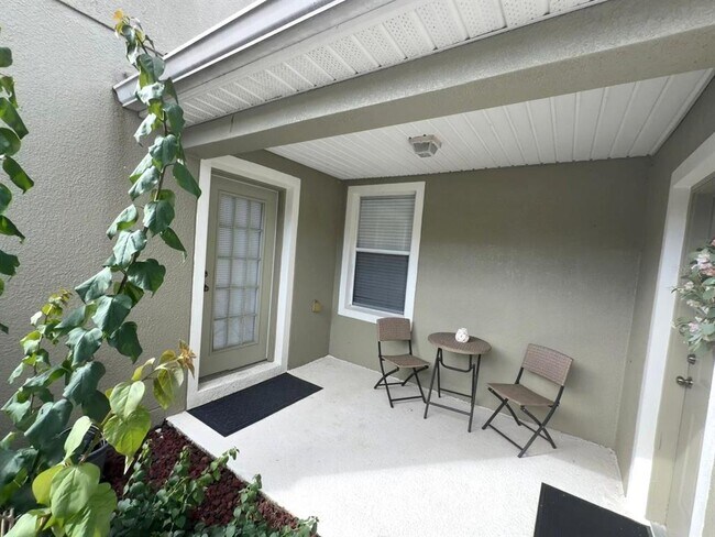 Building Photo - 235 Endicott Way