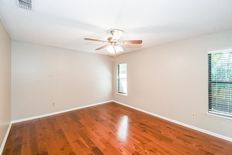 Building Photo - 9668 Chutney Ct