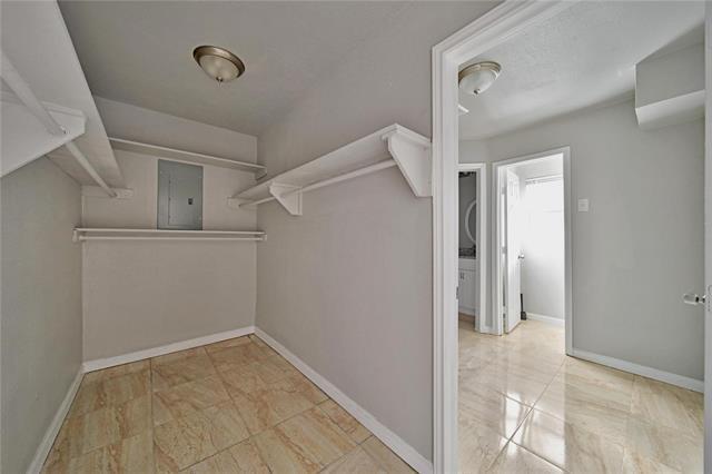 Building Photo - 10071 Woodhollow Dr