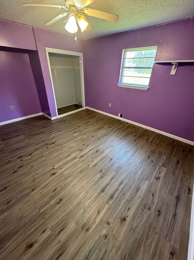 Building Photo - Navarre Home for rent!