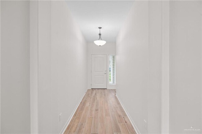 Building Photo - 14122 Wichita Falls Ln
