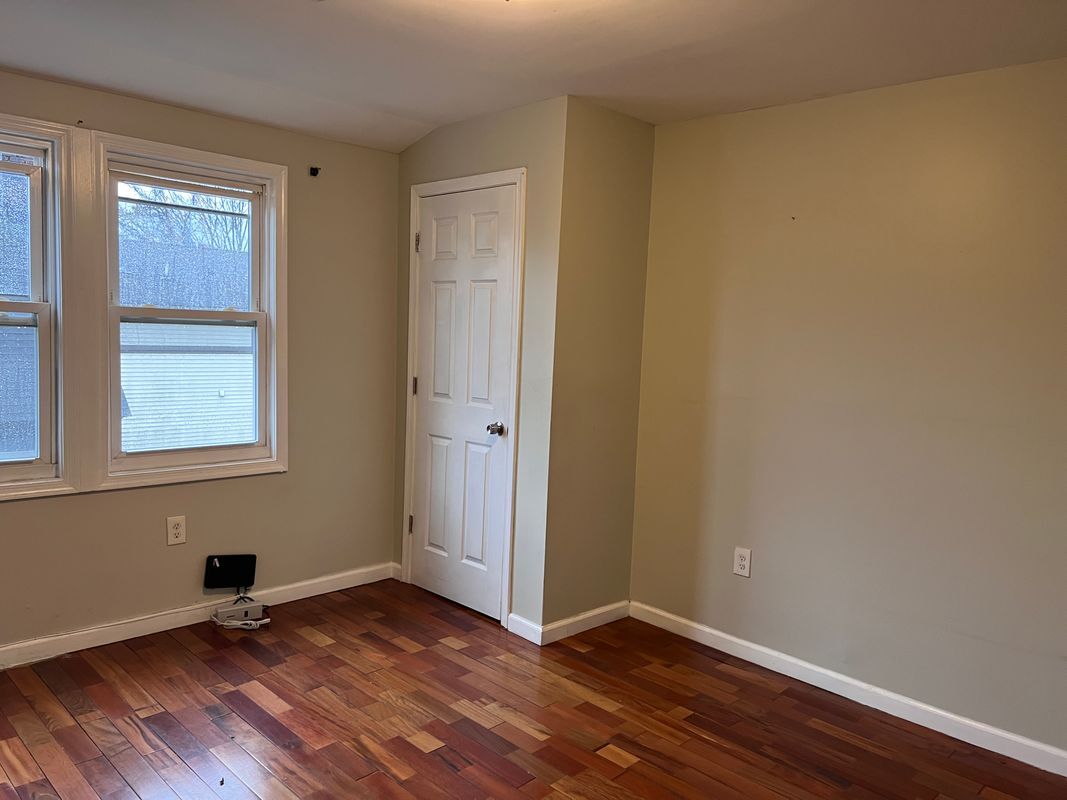 Building Photo - 29 Alexander St